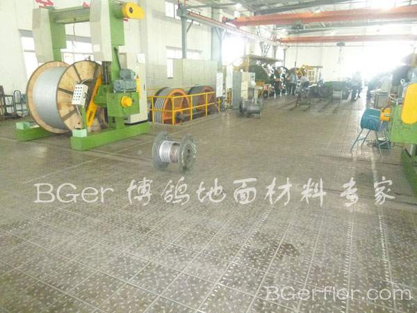 重型工廠(chǎng)車(chē)間鋼地板 超承重抗壓型 車(chē)間 廠(chǎng)房 工業(yè)金屬地板 防塵防起灰地板材料