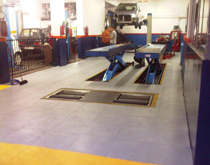 4s店維修車間地面裝修材料 防滑耐油 維修區地板磚